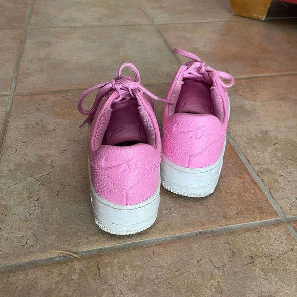 pink air force ones - Picture 5 of 6